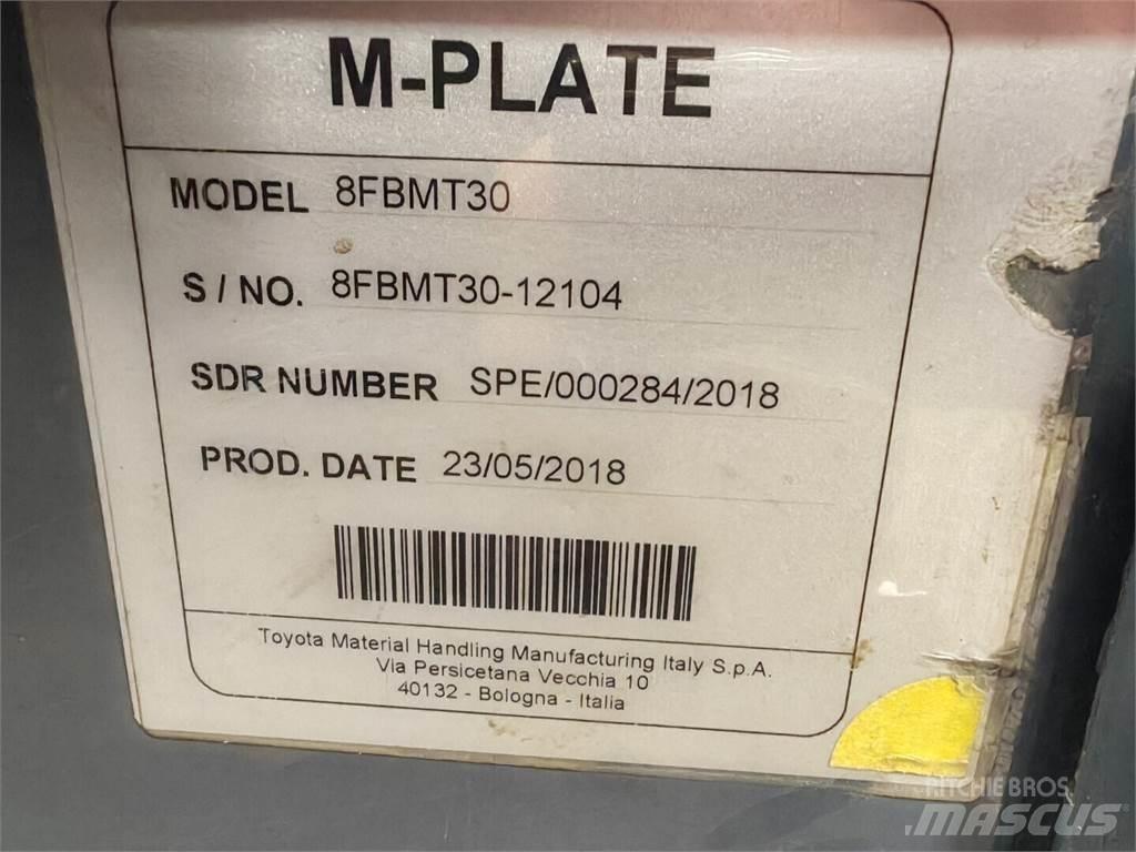 Toyota 8FBMT30 Stivuitor electric
