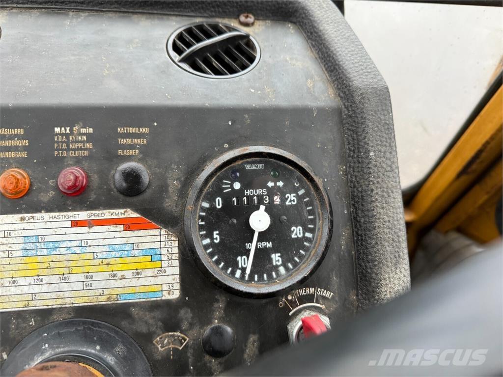 Valmet 702S Tractoare