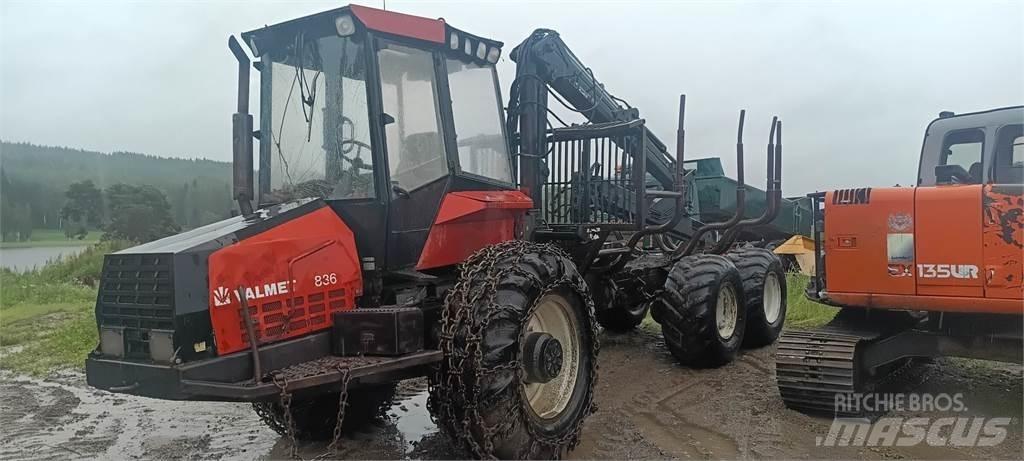 Valmet 836 Transportoare