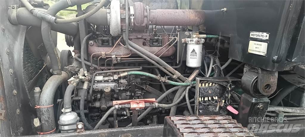 Valmet 836 Transportoare