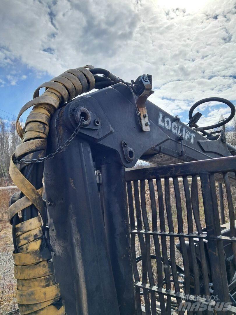 Valmet 840 Transportoare