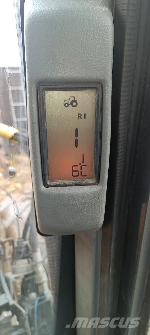 Valtra 8450 Tractoare