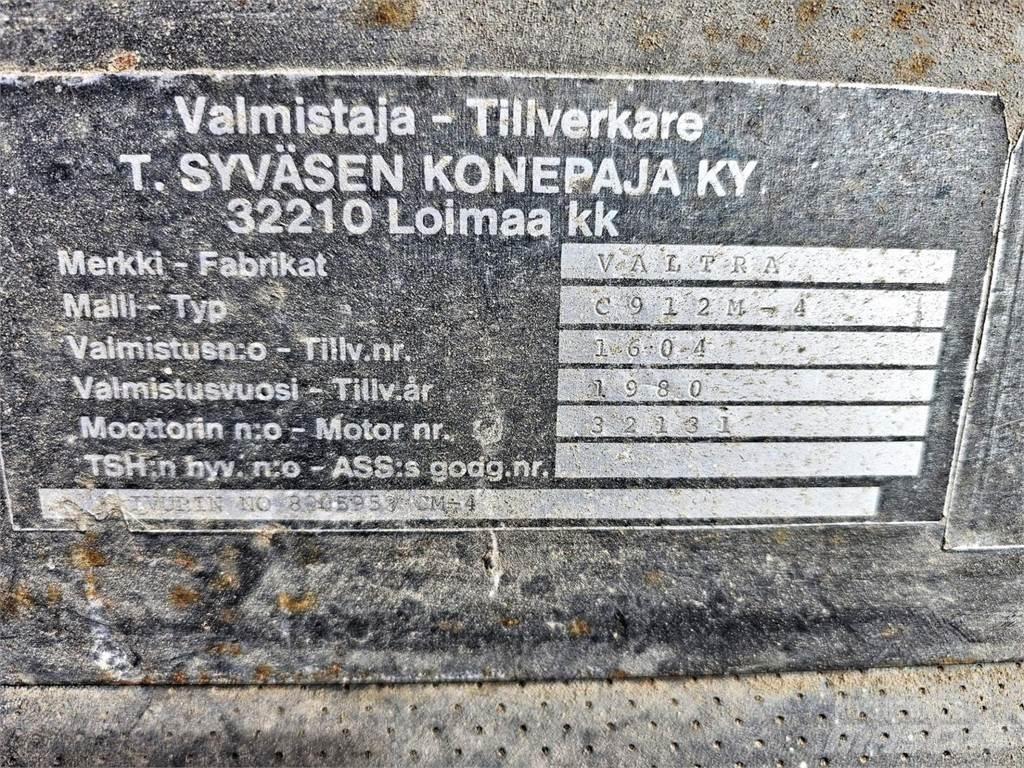 Valtra C 912M-4 Buldoexcavatoare