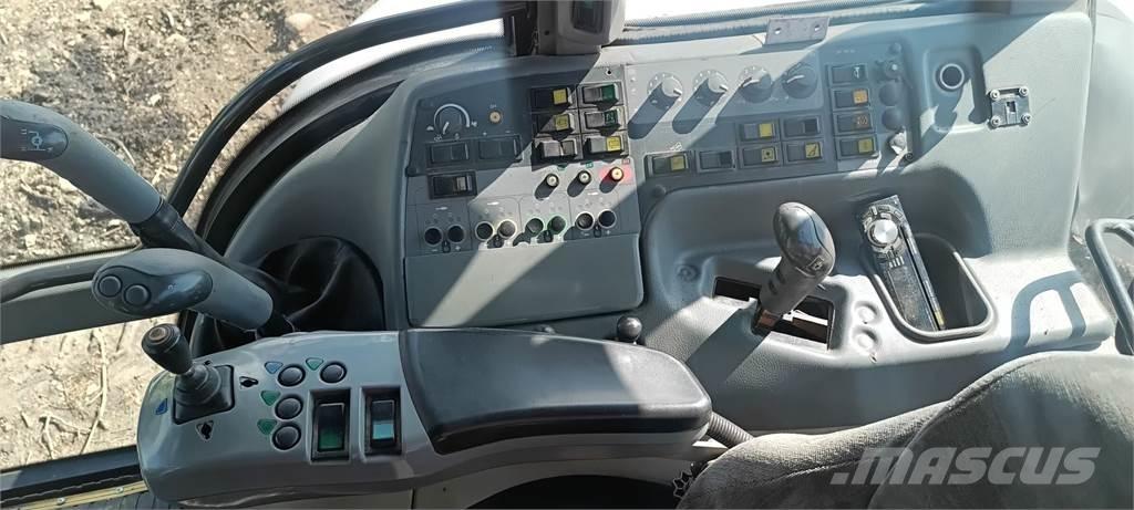 Valtra T 180 Tractoare