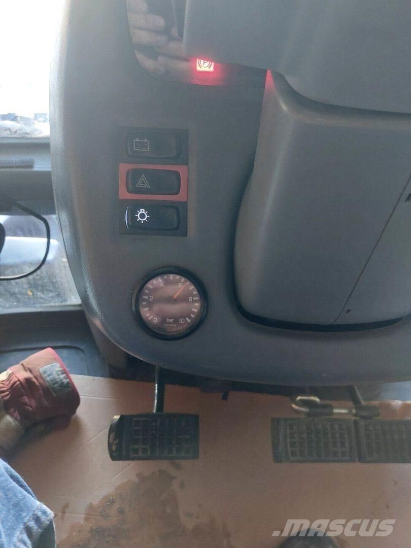 Valtra T202 D Tractoare