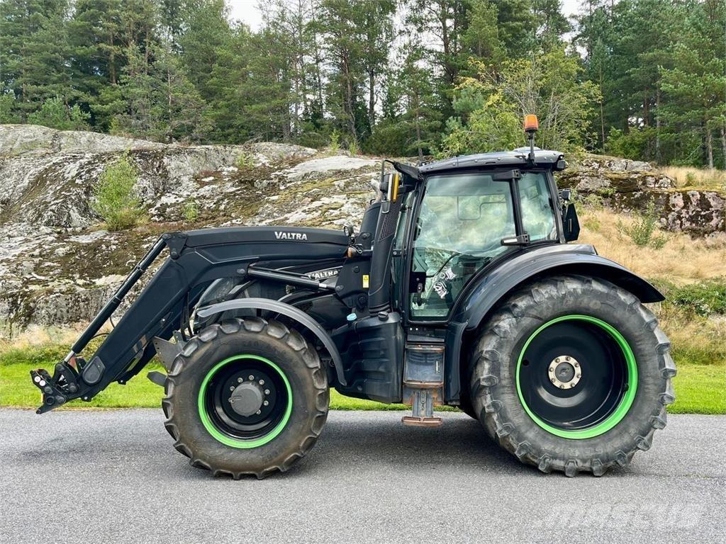 Valtra T234 Versu Tractoare