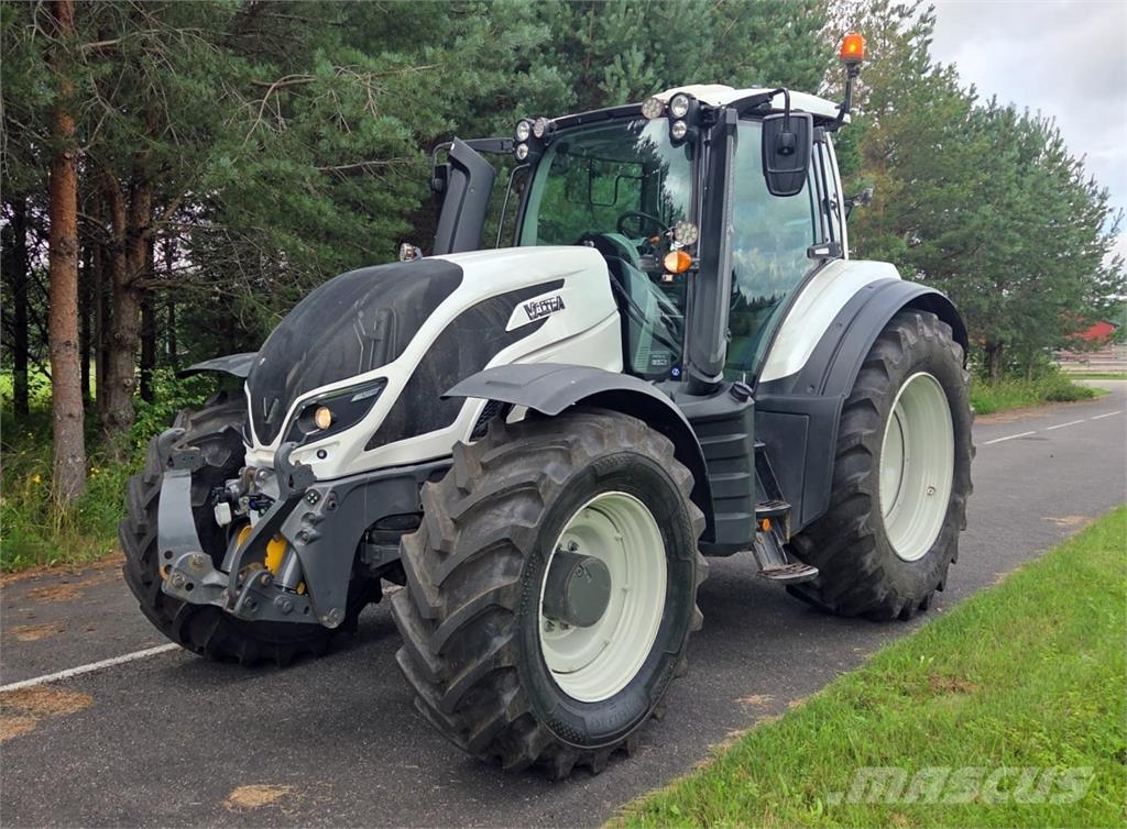Valtra T254 Versu Tractoare