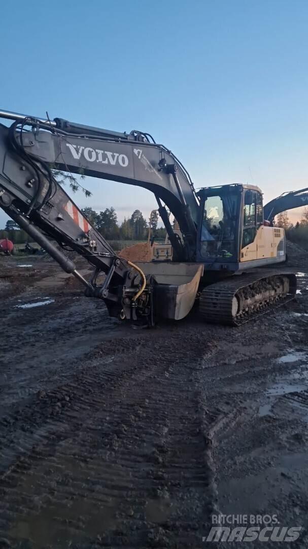 Volvo 210c Excavatoare pe șenile
