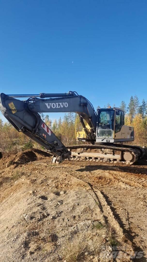 Volvo 210C Excavatoare pe șenile

