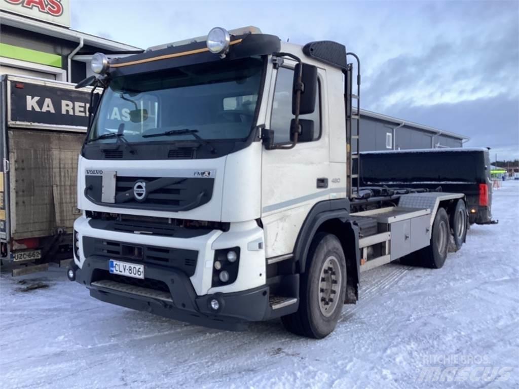 Volvo 460 Camion cu carlig de ridicare