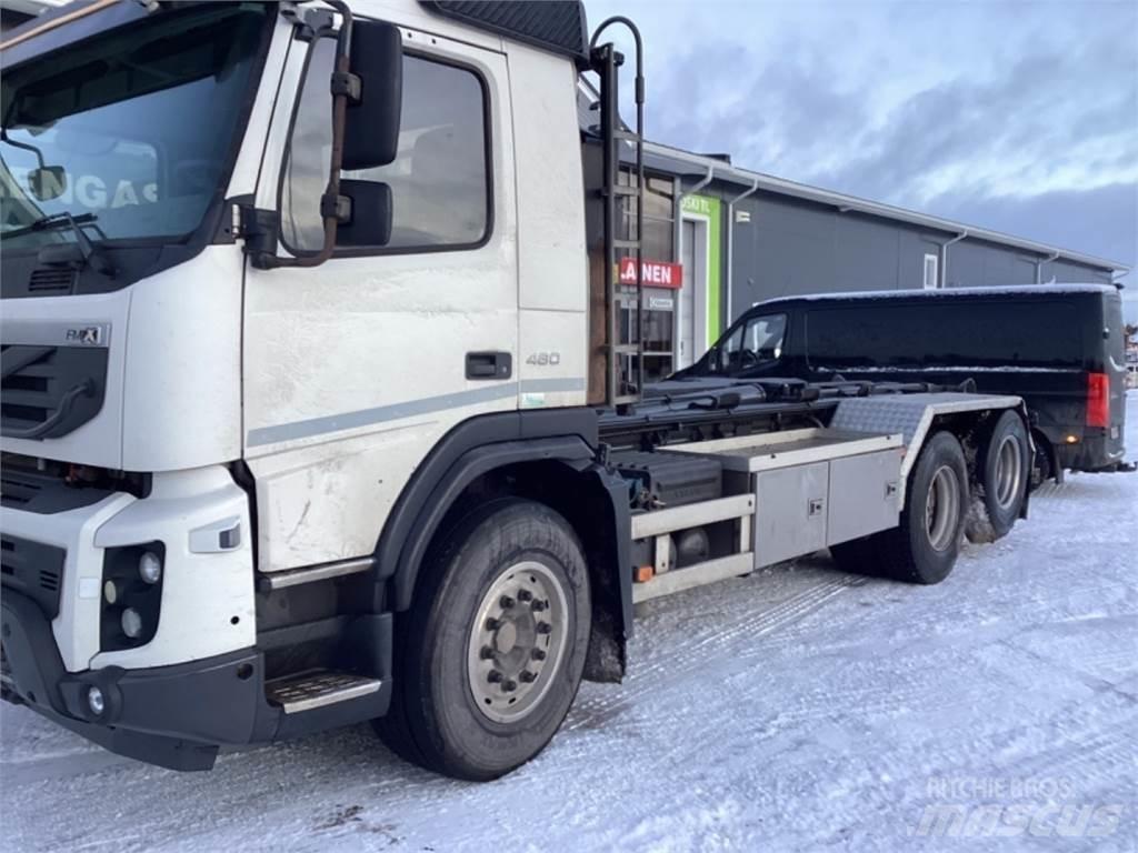 Volvo 460 Camion cu carlig de ridicare