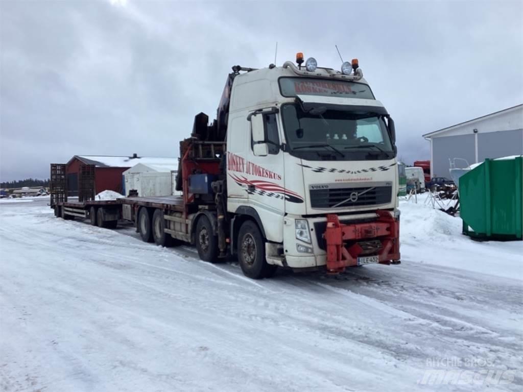 Volvo 8x4 Camioane cu macara