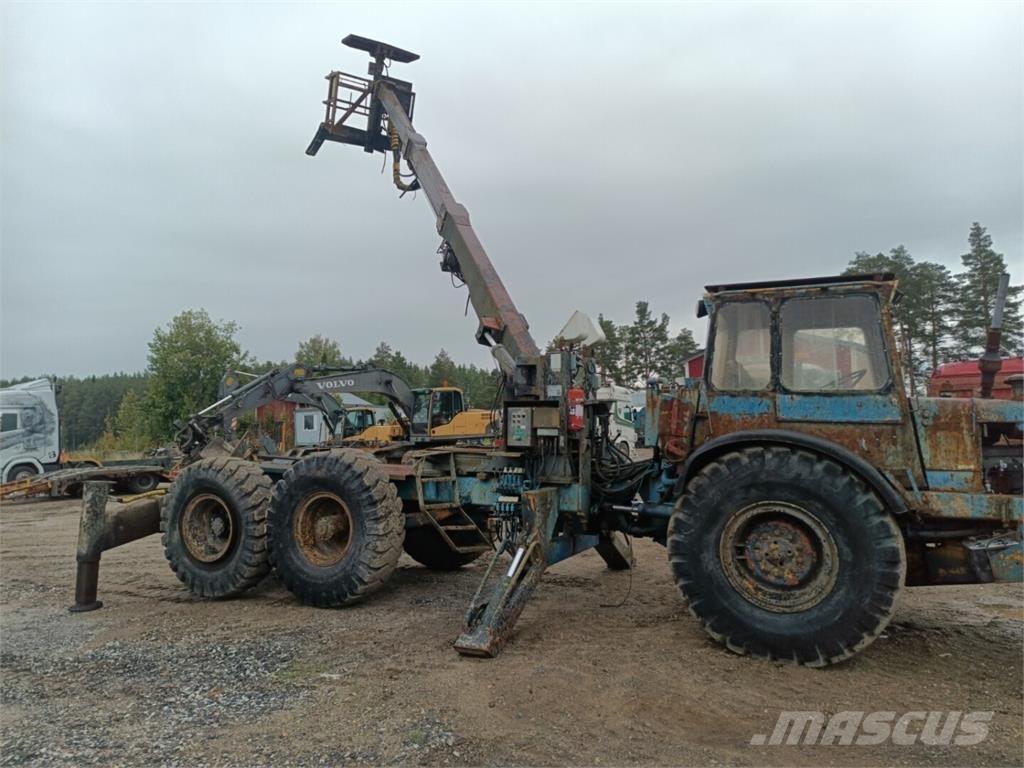 Volvo BM DR 860 Ascensoare verticale catarg