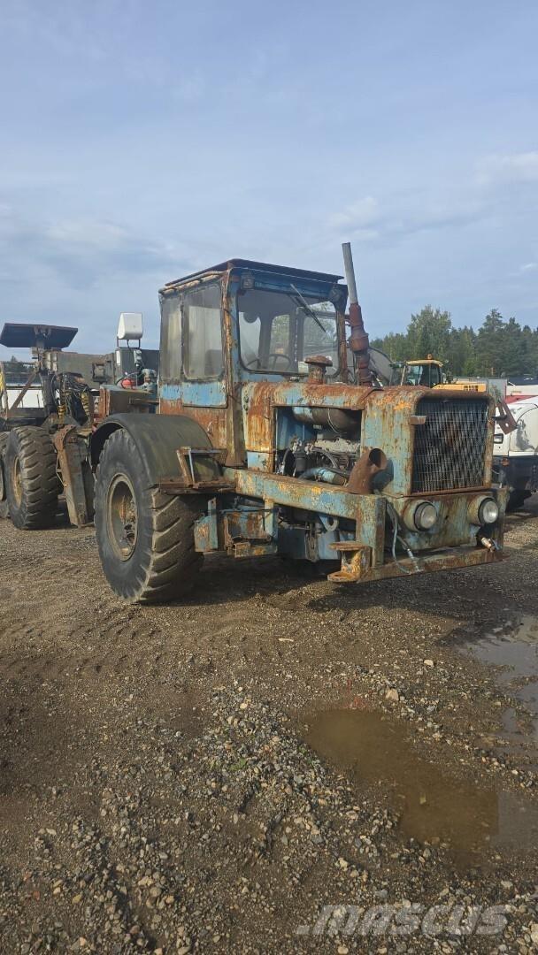 Volvo BM DR 860 Ascensoare verticale catarg