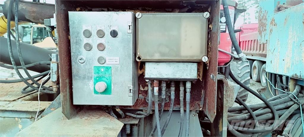 Volvo BM DR 860 Ascensoare verticale catarg