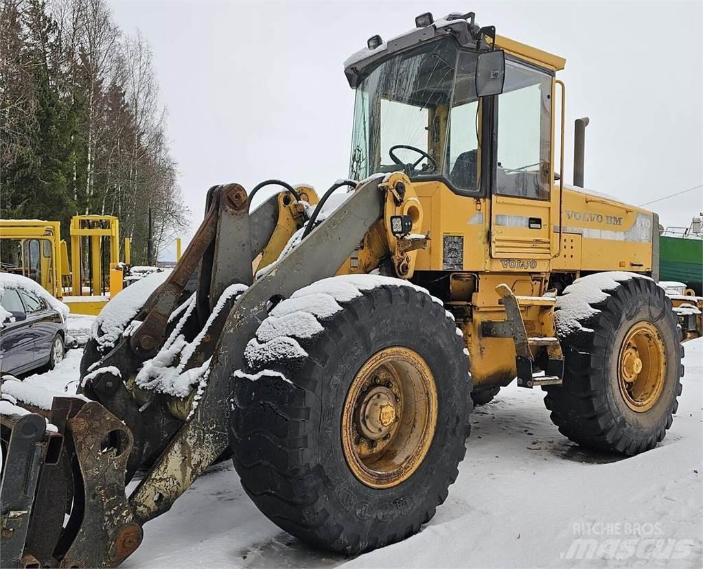 Volvo BM L 70 B Incarcator pe pneuri