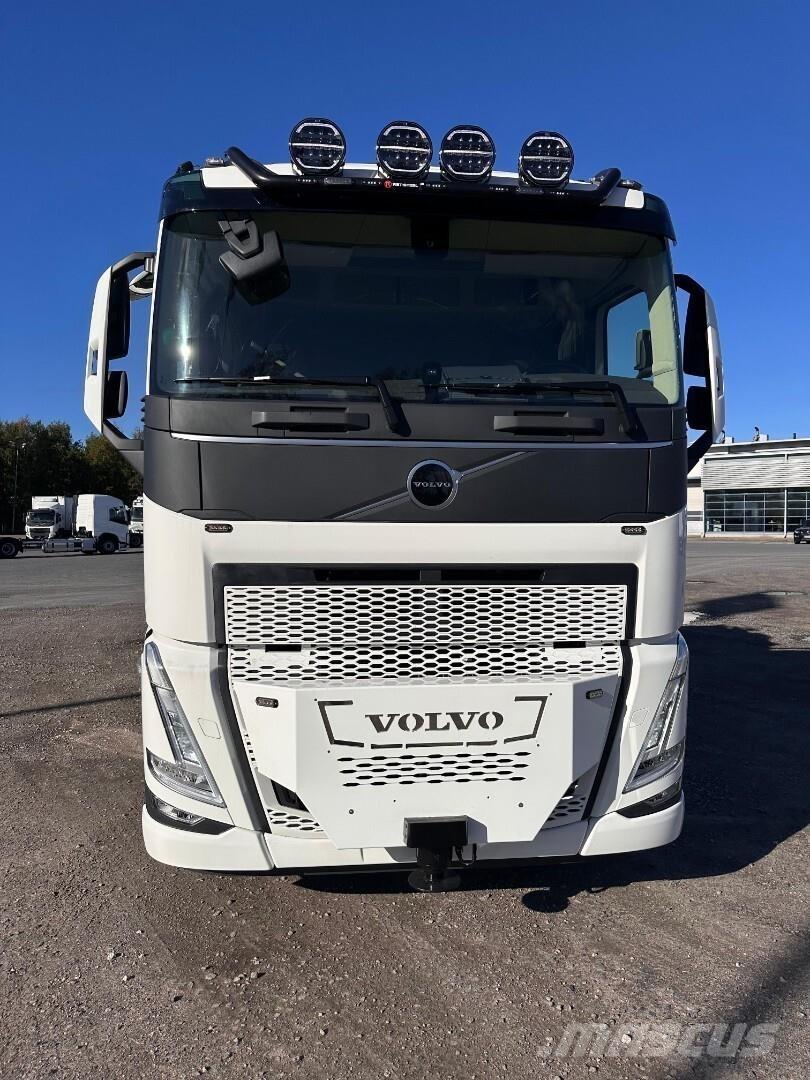 Volvo FH13 8x4 Camioane cu macara