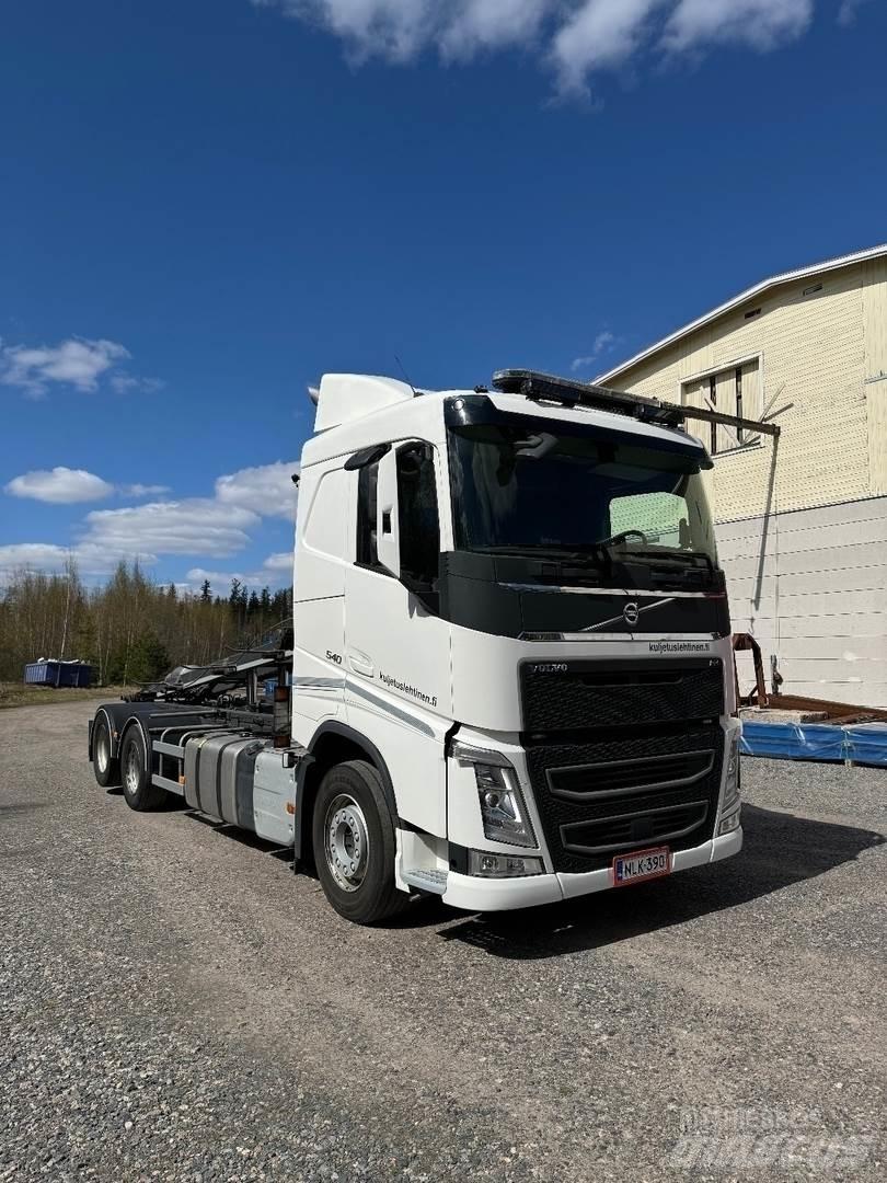 Volvo FH540 Camion cu carlig de ridicare