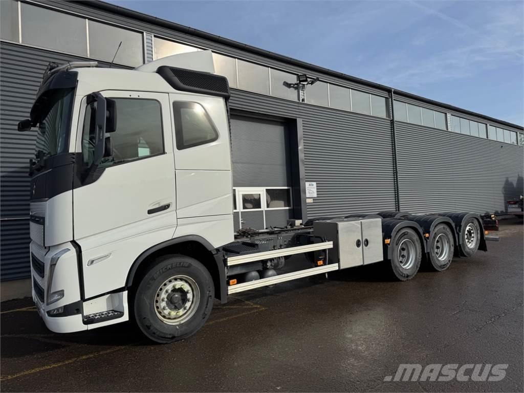 Volvo FH540 8X4*4 Camion cabina sasiu