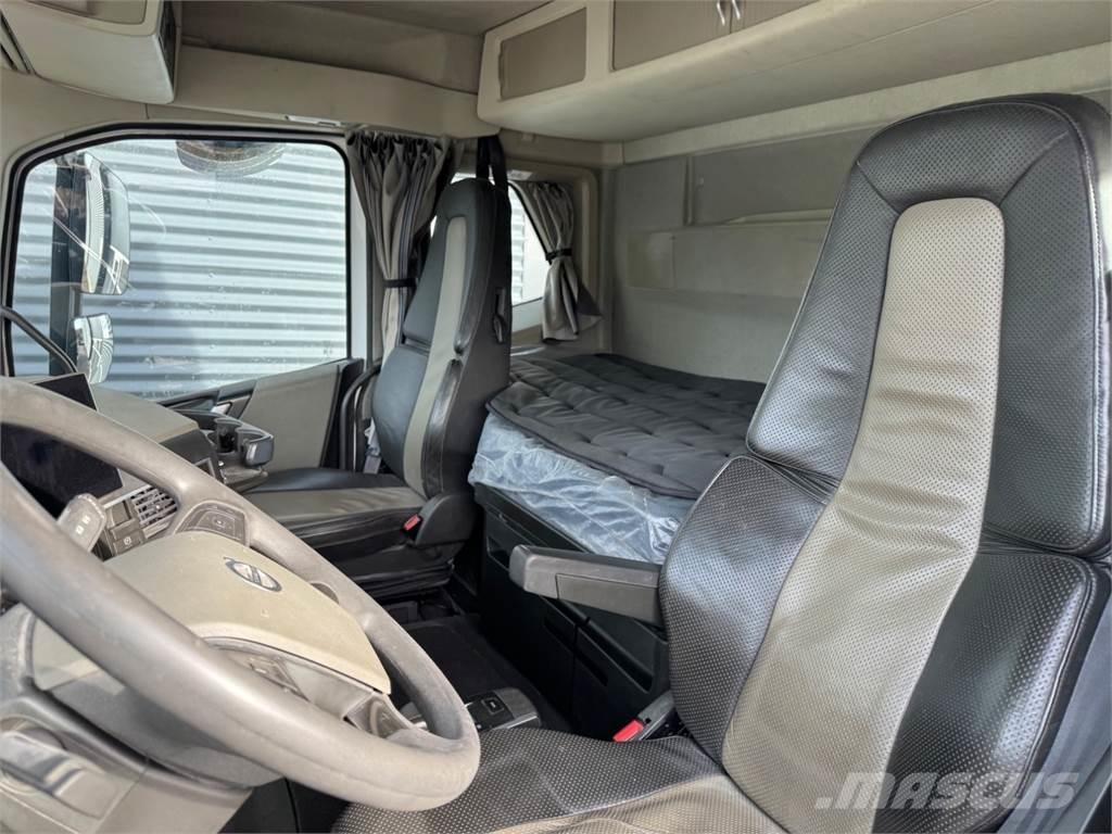 Volvo FH540 8X4*4 Camion cabina sasiu