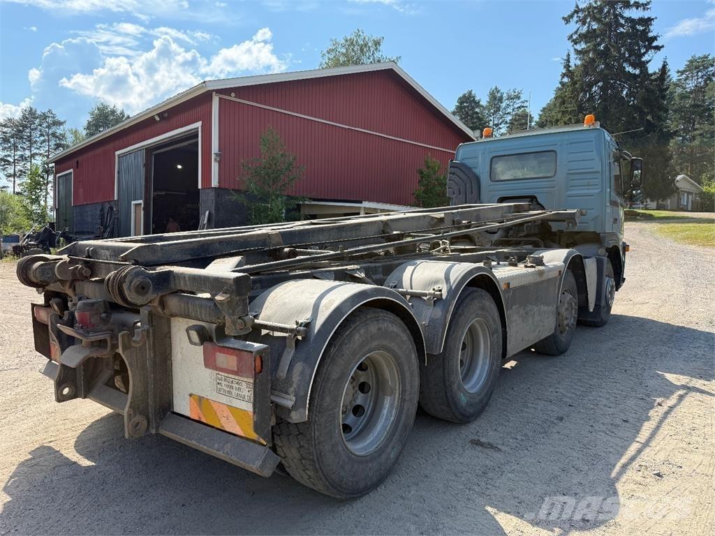 Volvo FM480 8x4 Camion cu carlig de ridicare