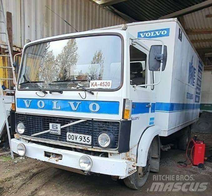 Volvo huoltoauto Autocamioane