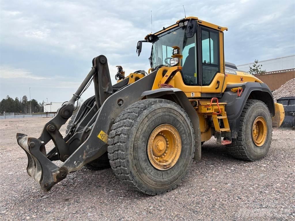 Volvo L 120 H Incarcator pe pneuri