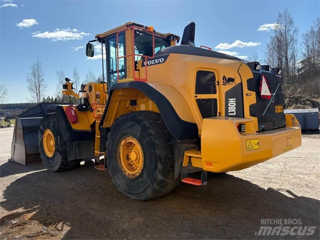 Volvo L 180 H Incarcator pe pneuri