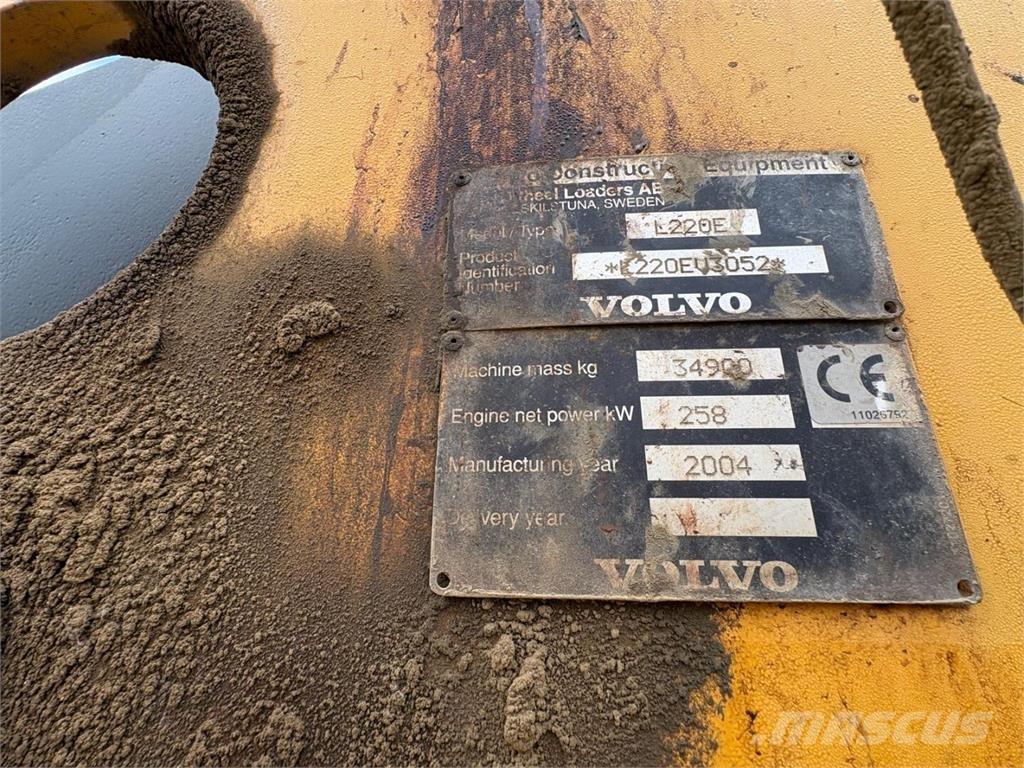 Volvo L 220 E Incarcator pe pneuri