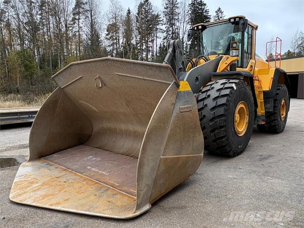 Volvo L 220 H Incarcator pe pneuri