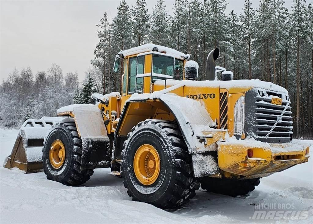 Volvo L220E Incarcator pe pneuri