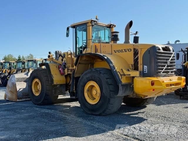 Volvo L220F Incarcator pe pneuri