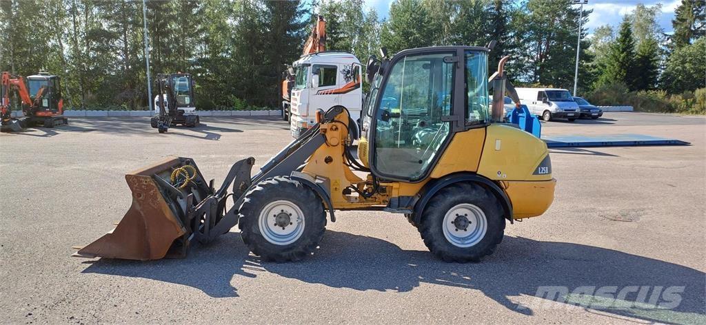 Volvo L25B-P Incarcator pe pneuri