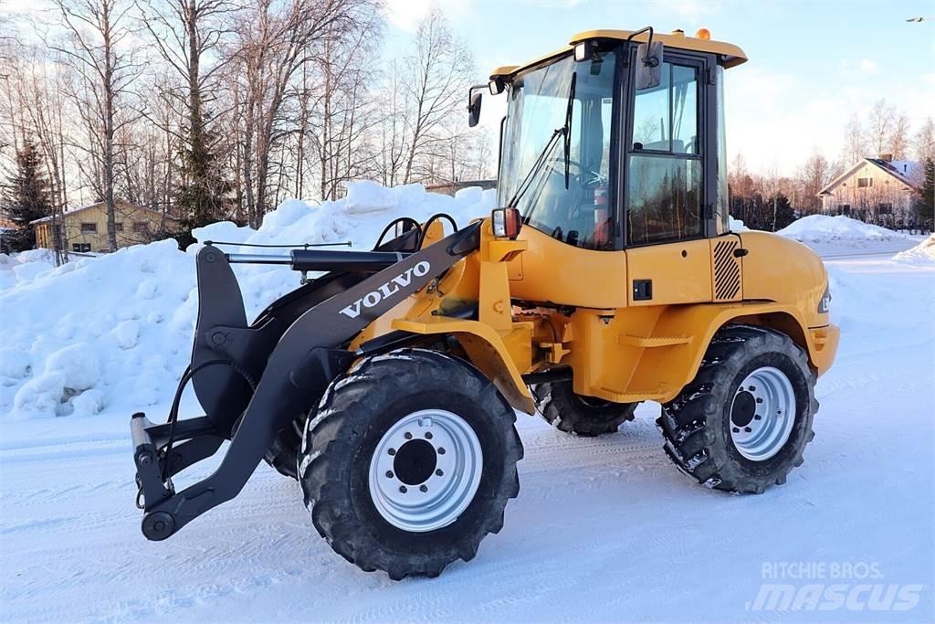 Volvo L30B Pro Incarcator pe pneuri