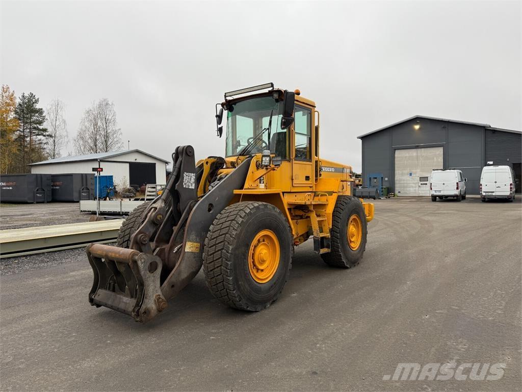 Volvo L90D Incarcator pe pneuri