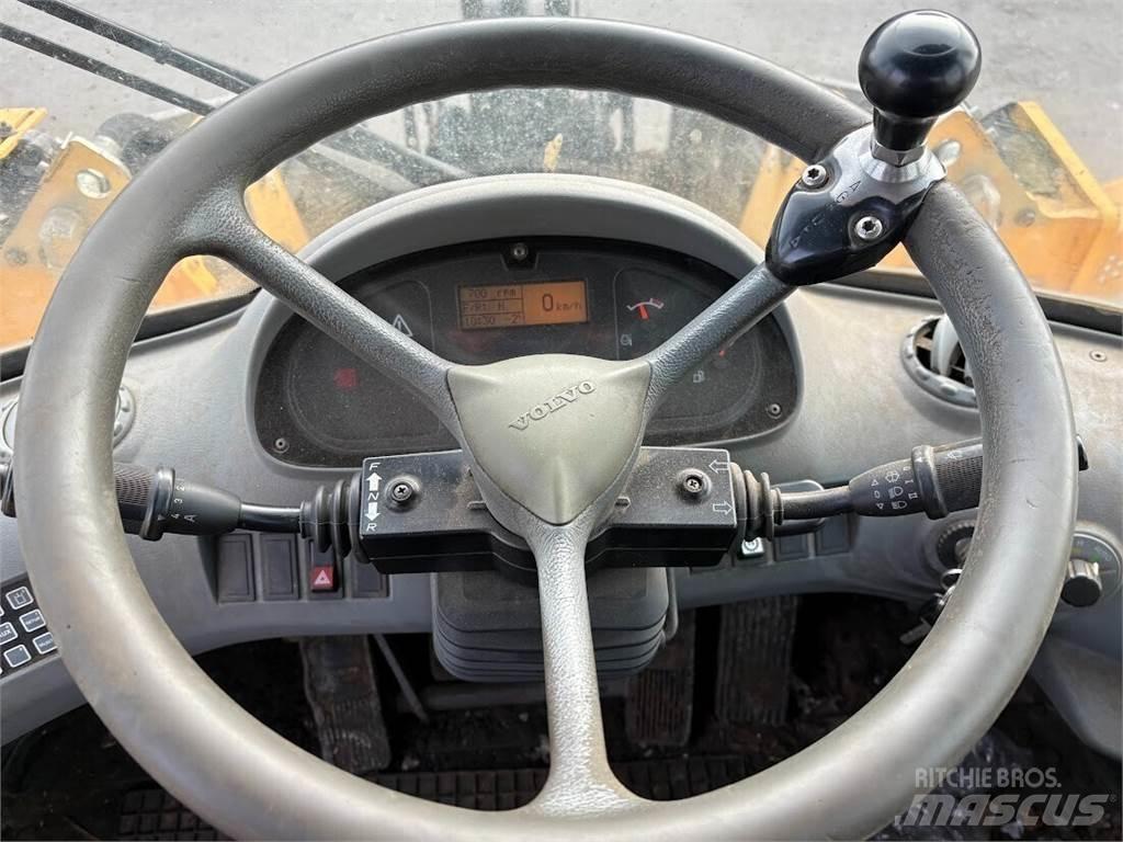 Volvo L90E Incarcator pe pneuri