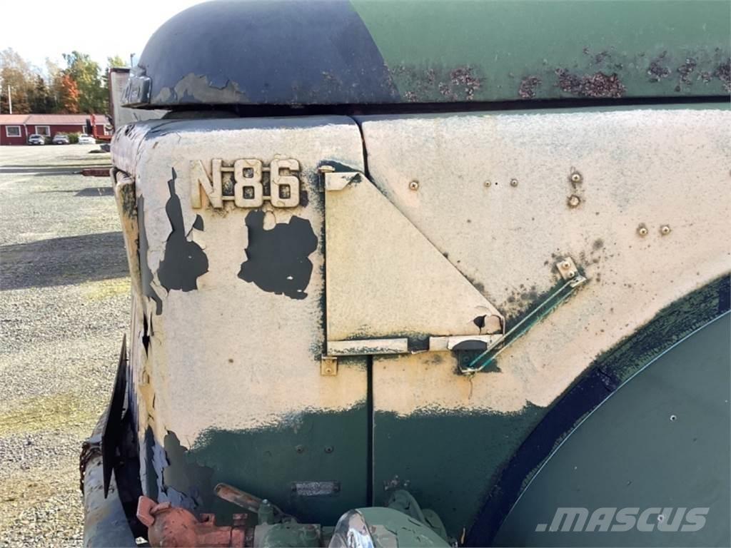 Volvo N 86 Camioane platforma/prelata