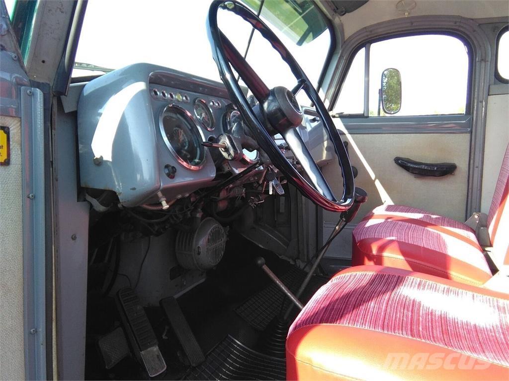 Volvo N 86 Camioane platforma/prelata