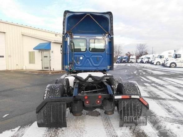 Freightliner CASCADIA 116 Autotractoare