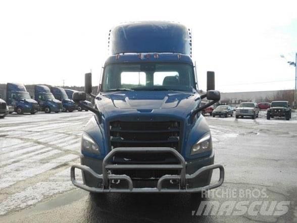 Freightliner CASCADIA 116 Autotractoare