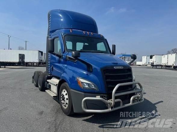 Freightliner CASCADIA 116 Autotractoare