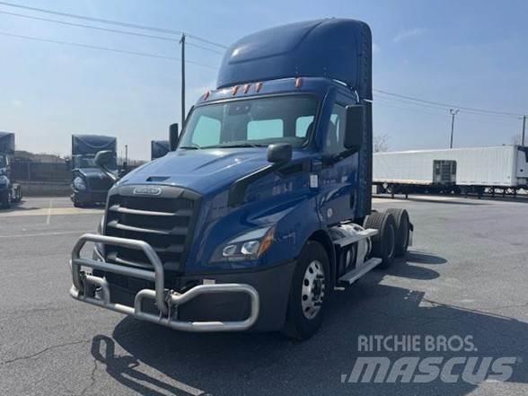 Freightliner CASCADIA 116 Autotractoare