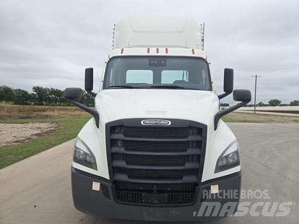 Freightliner CASCADIA 116 Autotractoare