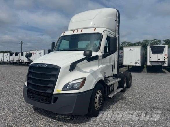 Freightliner CASCADIA 116 Autotractoare