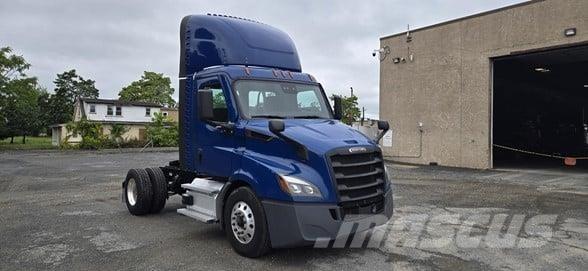 Freightliner CASCADIA 116 Autotractoare