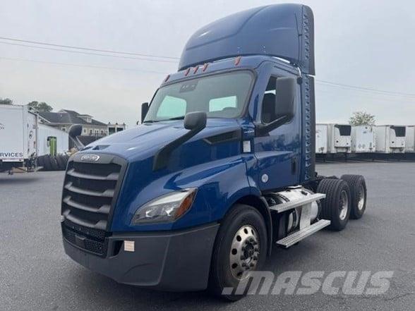 Freightliner CASCADIA 116 Autotractoare