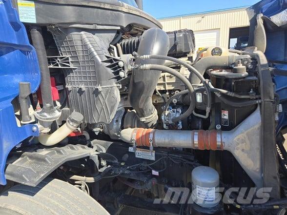 Freightliner CASCADIA 116 Autotractoare