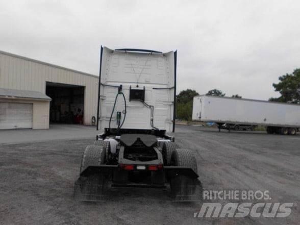 Volvo VNL64T860 Autotractoare