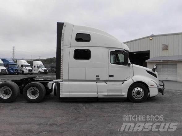 Volvo VNL64T860 Autotractoare