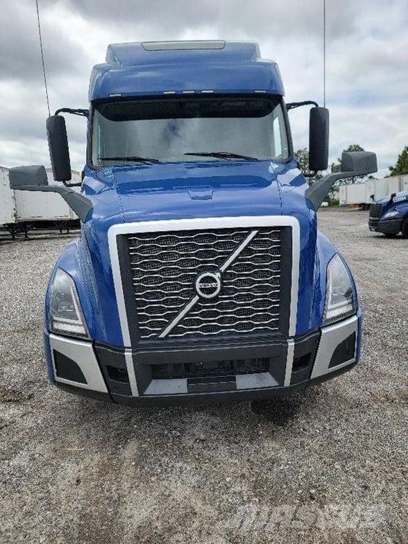 Volvo VNL64T860 Autotractoare